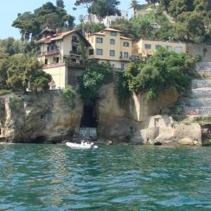 Passeggiata via mare sotto la collina di Posillipo (11)