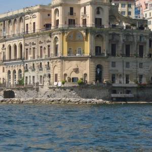 Passeggiata via mare sotto la collina di Posillipo (3)