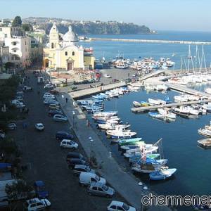 Porto turistico di Procida