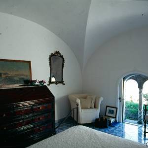 Immagine di una casa di Capri (ph. Roberto Pierucci)