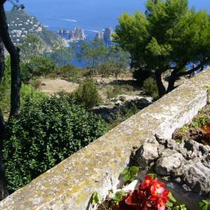 Veduta sui Faraglioni dal Monte Solaro