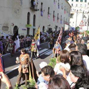 Immagini del corteo della regata storica ad Amalfi, giugno 2012