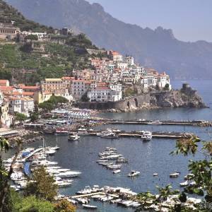 Veduta su Amalfi