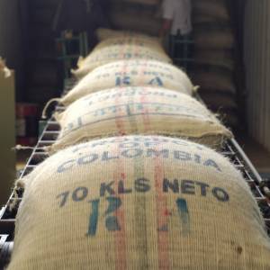 Sacchi di caffè per la lavorazione