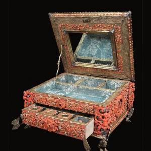 Scrigno in corallo in mostra a Mirabilia Corallii