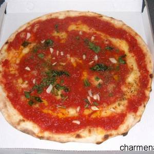 Pizza marinara