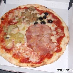 Pizza al gusto quattro stagioni
