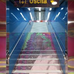 Stazione Università, opera di Karim Rashid