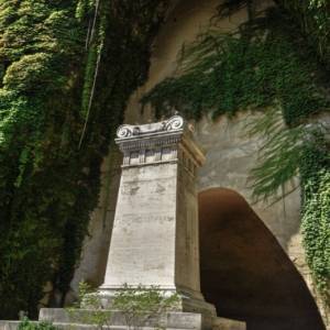 Tomba di Leopardi