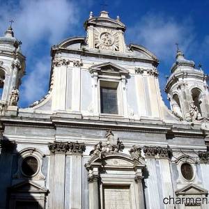 Esterno della Chiesa dei Girolamini