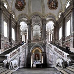 Scalinata interna della Reggia di Caserta