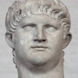 Testa in marmo di Nerone