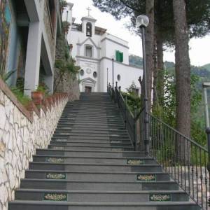 scalinata Madonna Libera Castellammare