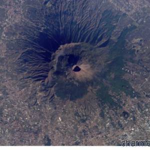 Il-Parco-Nazionale-del-Vesuvio-con-vista-dal-satellite
