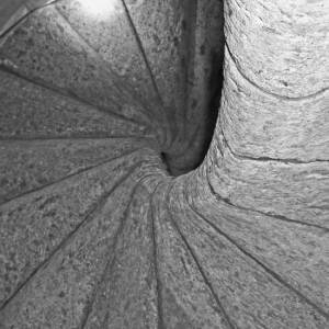 Maschio-Angioino-La-Scala-Catalana-Torre-Beverello(ph Riccardo D’Alterio)