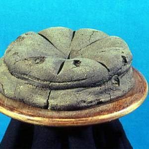 I resti carbonizzati di un’antica pagnotta