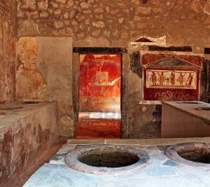 Pompei, interni di un’antica cucina