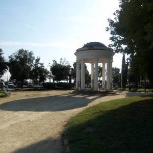 Tempietto villa comunale di Chiaja