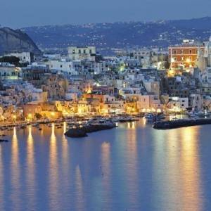 Procida di sera