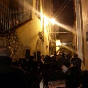Visitatori in fila nei vicoli dei Vetrai (photo Maria Antonietta De Nicola)