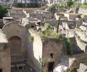 Ercolano, resti di antiche case
