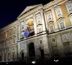 La facciata della Reggia di Caserta