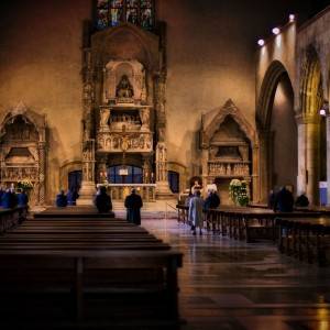 La navata principale della chiesa di Santa Chiara