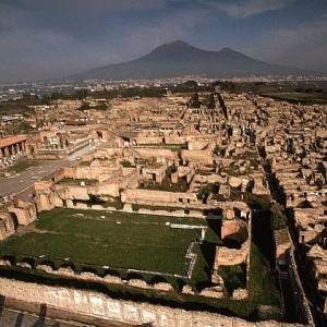 L’area degli scavi di Pompei vista dall’alto