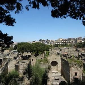 Suggestiva veduta degli scavi di Ercolano