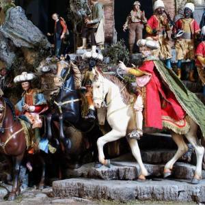 Presepe napoletano, il corteo dei Magi