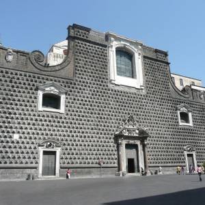 2. Chiesa del Gesù Nuovo a Napoli