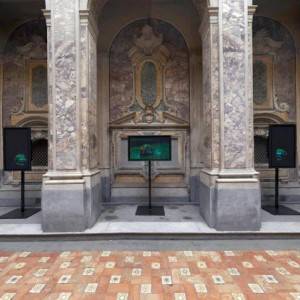 Gli interni della chiesa