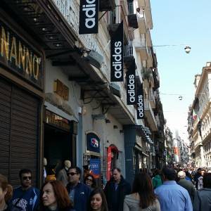 Un tratto di via Toledo