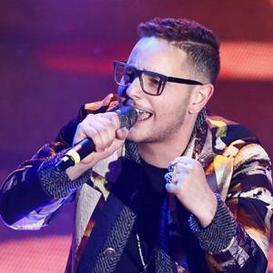 Il giovane rapper salernitano Rocco Hunt