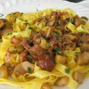 tagliatelle con castagne e funghi porcini