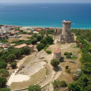 Veduta panoramica del parco archeologico di Elea-Velia