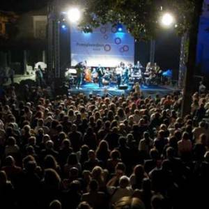 Bagno di folla al festival jazz di Pomigliano