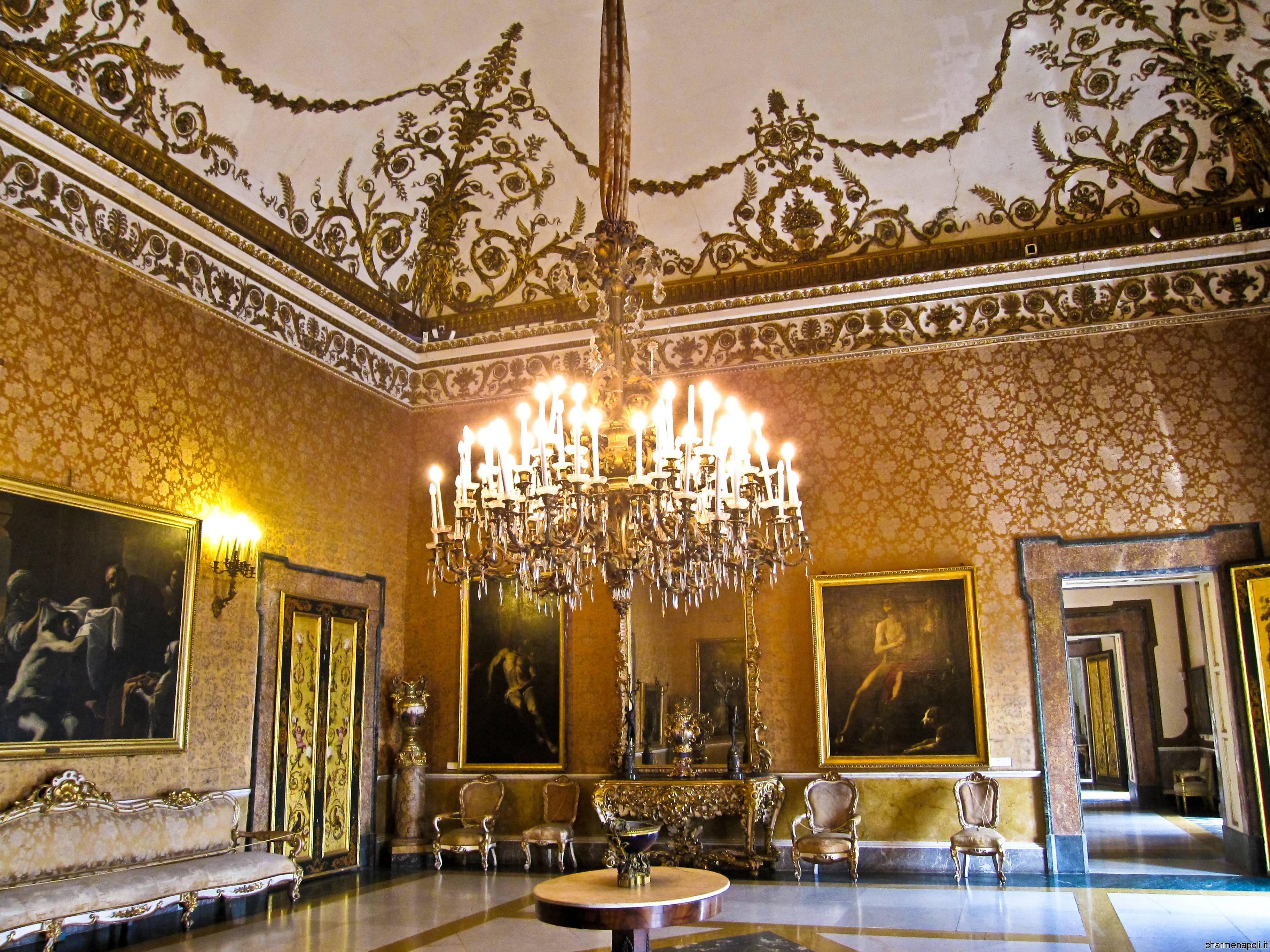 Virtual Tour - Large Label Apartment - Royal Palace of Naples