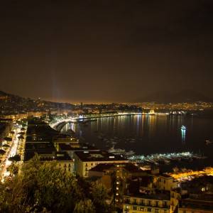 Il Lungomare di Napoli visto dalla collina di Posillipo
