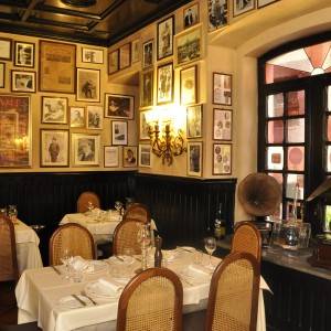 Caruso tavoli grammofono e cimeli