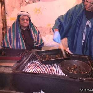 Presepe vivente edizione 2013: castagne cotte e servite al momento