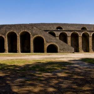 L’Anfiteatro di Pompei visto dall’esterno