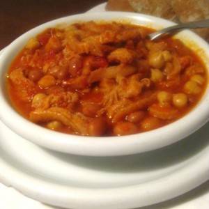 Zuppa di fagioli con trippa