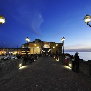 castel-dellovo-napoli-di-s