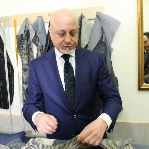 Il maestro Lello Antonelli al lavoro