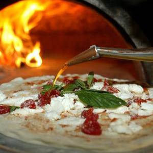 Pizza pronta per il forno