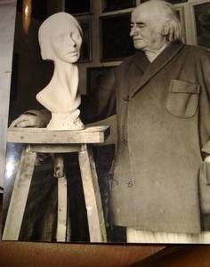 Lo scultore Giovanni Tizzano