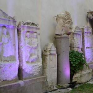 Alcuni dei reperti in mostra nel Museo Provinciale Campano di Capua