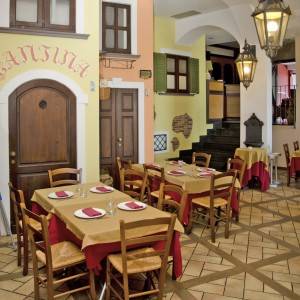 la piazzetta ristorante pizzeria lungomare napoli