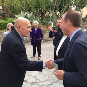 Il maestro Arnaldo Pomodoro ricevuto a Sorrento